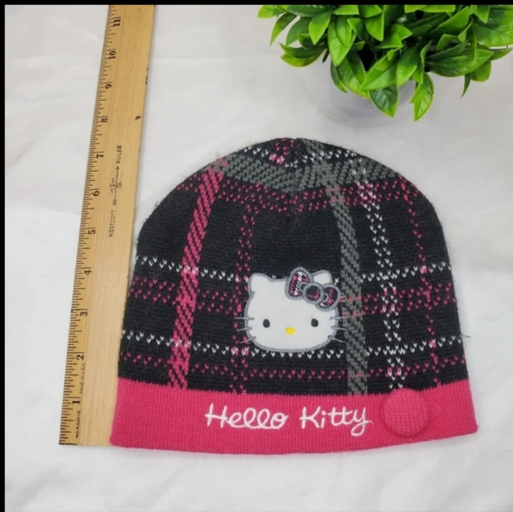 ♡♡ Hello Kitty Knit Beanie Black and Pink One Size Girls